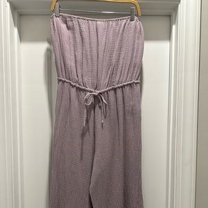 Lulu’s strapless jumpsuit
